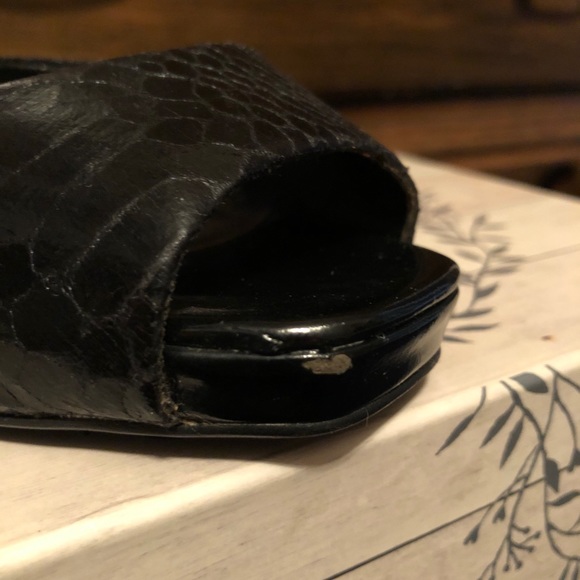 Mandee Faux Snakeskin Open-Toe Heels Size 6.5 - Picture 11 of 13